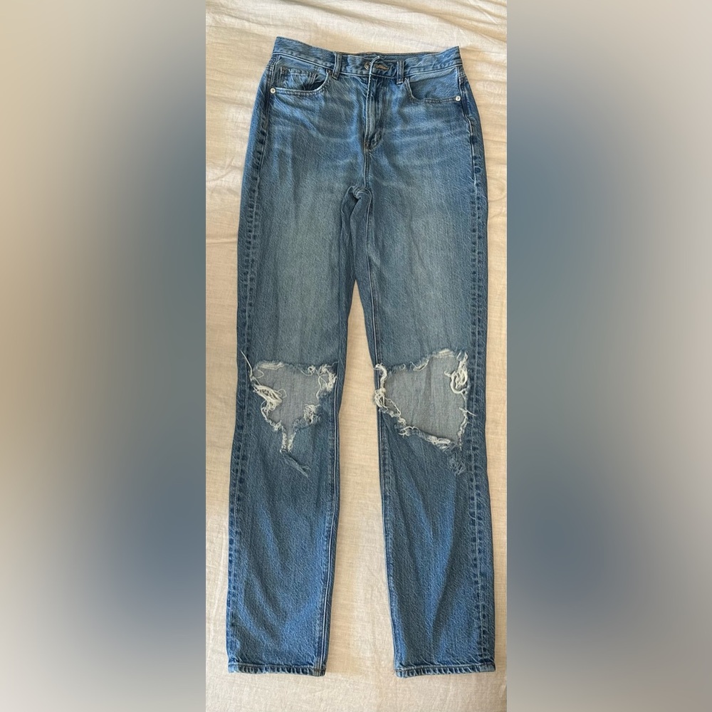 Size-4 Xlong American Eagle Outfitters Blue Denim Jeans with Holes in the Knees